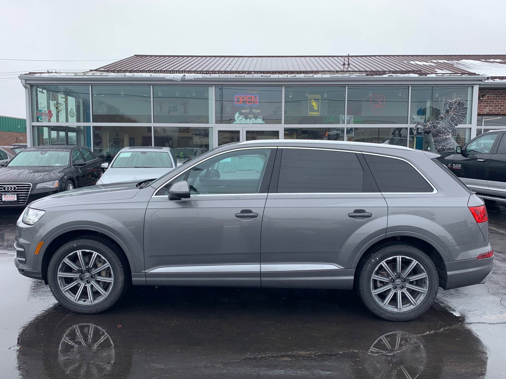 Used 2017 Audi Q7 3.0T Premium Plus w/ Premium Plus Package AWD/4WD image 5