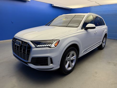 Used 2023 Audi Q7 2.0T Premium Plus w/ Premium Plus Package AWD/4WD image 4