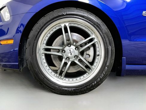 Used 2014 Ford Mustang GT Premium w/ Electronics Package RWD image 37