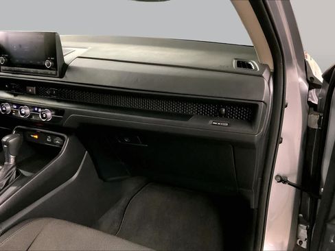Used 2024 Honda CR-V LX image 19