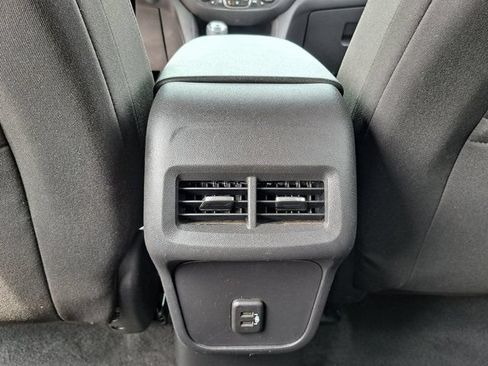 Used 2021 Chevrolet Equinox LT FWD image 26