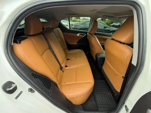 Used 2012 Lexus CT 200h Premium w/ Premium Audio Pkg FWD image 25