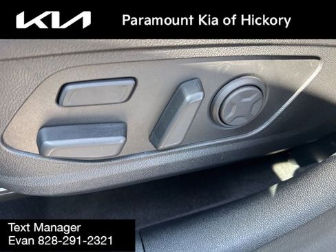 Used 2025 Kia Sorento SX Prestige image 24