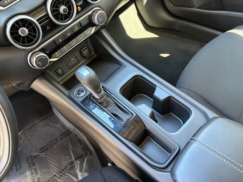 Used 2025 Nissan Sentra S image 40