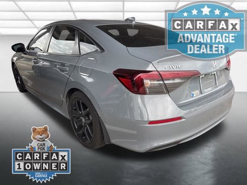 Used 2025 Honda Civic Sport image 4