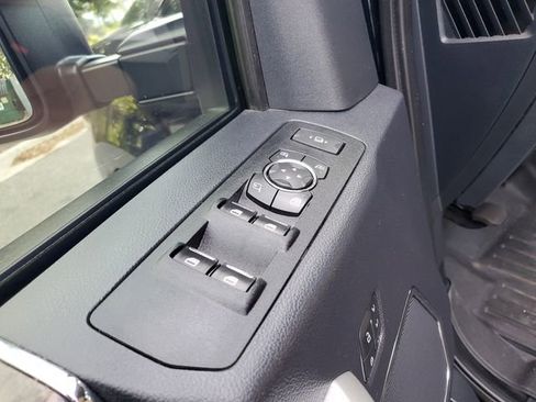 Used 2022 Ford F250 Lariat w/ Lariat Ultimate Package image 18