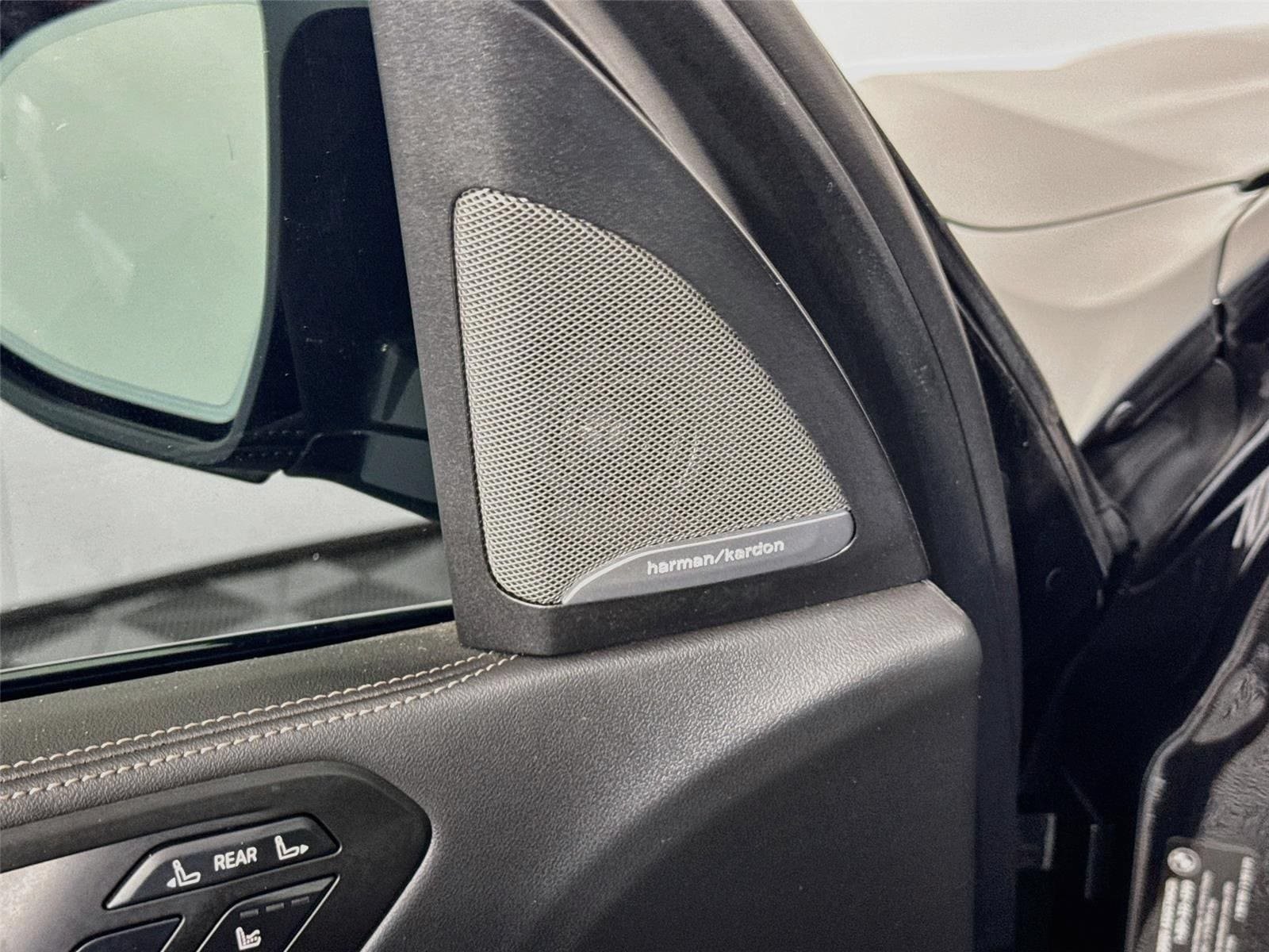 Used 2025 BMW X7 M60i AWD/4WD image 21