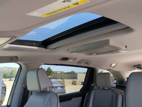 Certified 2023 Honda Odyssey Elite image 20