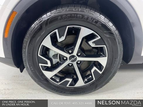 Used 2024 Kia Sportage EX w/ EX Premium Package AWD/4WD image 10