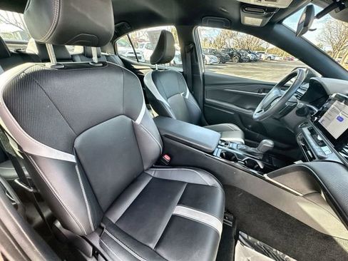 Used 2025 Toyota Camry SE image 32