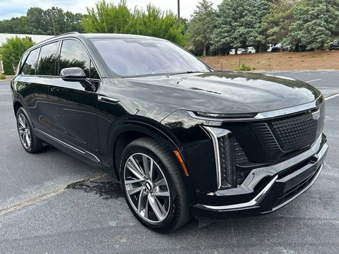 Used 2026 Cadillac Vistiq Sport w/ LPO, Floor Liner Package AWD/4WD image 20