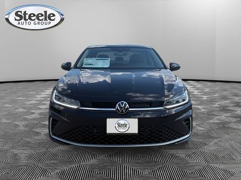 New 2026 Volkswagen Jetta SE FWD image 8