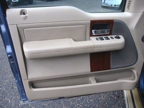 Used 2006 Ford F150 Lariat image 8