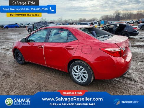 Used 2018 Toyota Corolla LE FWD image 3
