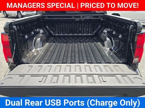 New 2025 Chevrolet Colorado LT w/ LT Convenience Package RWD image 21