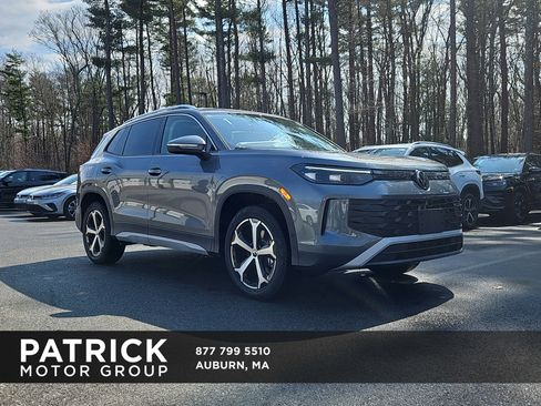 New 2026 Volkswagen Tiguan SE image 1