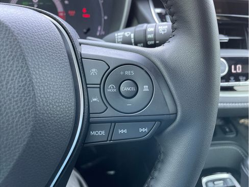 Certified 2025 Toyota Corolla XSE FWD image 25