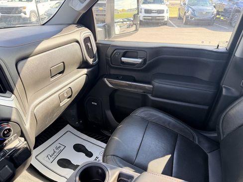 Used 2020 Chevrolet Silverado 2500 LTZ w/ Snow Plow Prep/Camper Package image 30