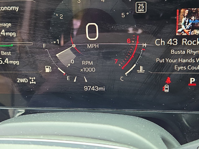Used 2025 GMC Yukon AT4 w/ AT4 Premium Package AWD/4WD image 6