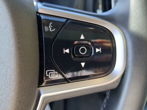 Used 2025 Volvo XC60 B5 Plus image 58