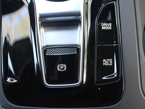 New 2026 Kia Carnival EX image 44