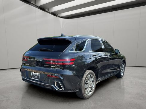 Used 2025 Genesis GV70 2.5T AWD/4WD image 5