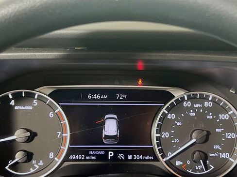 Used 2024 Nissan Rogue SV FWD image 11