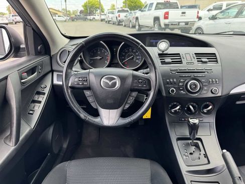 Used 2012 MAZDA MAZDA3 i Touring FWD image 21