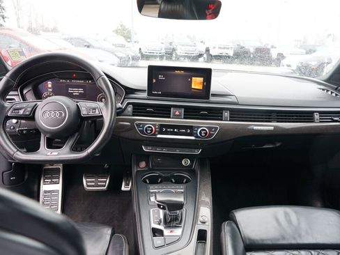 Used 2019 Audi S4 Prestige w/ Prestige Package image 17