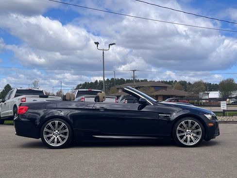 Used 2011 BMW M3 Convertible RWD image 18