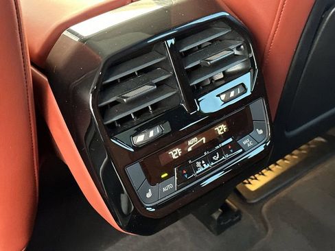 Used 2023 BMW iX xDrive50 w/ Premium Package AWD/4WD image 13