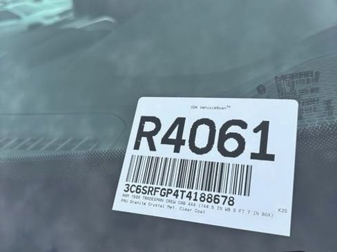 New 2026 RAM 1500 Express AWD/4WD image 32