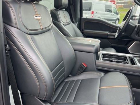 Used 2024 Ford F250 Platinum image 25