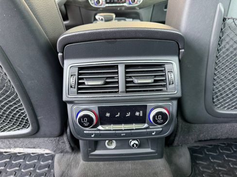 Used 2018 Audi Q7 2.0T Premium Plus AWD/4WD image 28