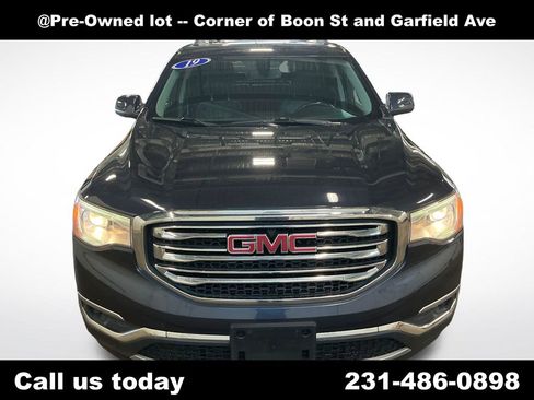 Used 2019 GMC Acadia SLT AWD/4WD image 8