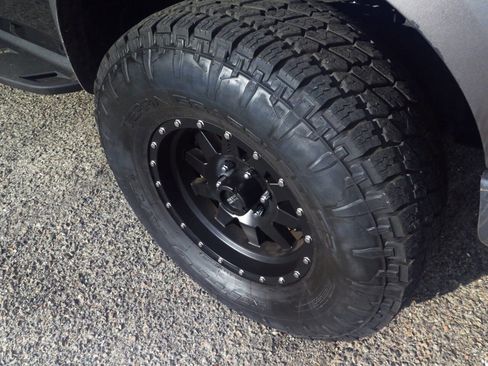 Used 2010 Ford F150 Raptor image 28