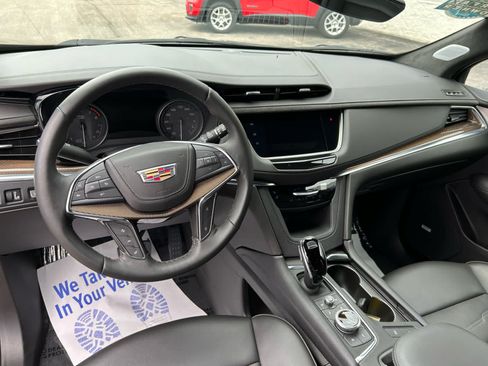 Used 2023 Cadillac XT5 Premium Luxury w/ Platinum Package AWD/4WD image 15
