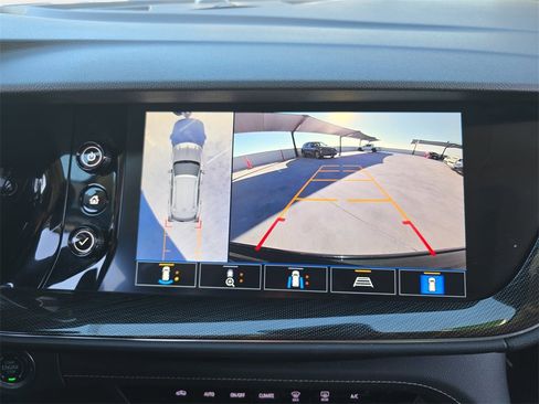 Used 2021 Buick Envision Essence w/ Technology Package I image 26