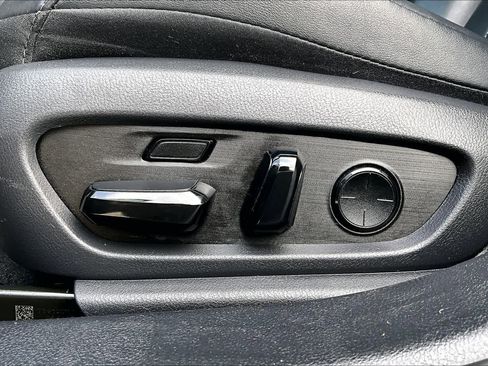 Used 2019 Lexus ES 350 Ultra Luxury w/ Accessory Package 2 image 34