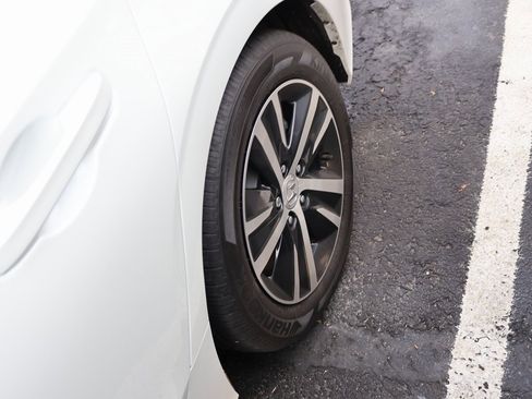 Certified 2023 Honda Civic LX image 12