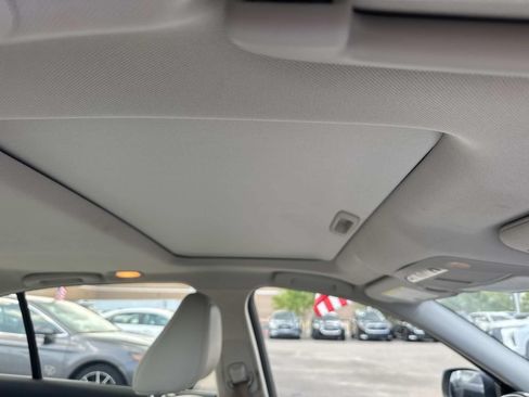 Used 2019 INFINITI Q50 Luxe RWD image 11