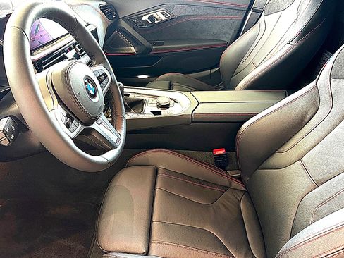 New 2026 BMW Z4 M40i RWD image 11