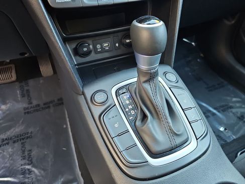 Used 2021 Hyundai Kona Limited AWD/4WD image 21
