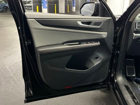 New 2026 Volkswagen Atlas Peak Edition AWD/4WD image 19