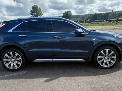 Used 2019 Cadillac XT4 Premium Luxury AWD/4WD image 11