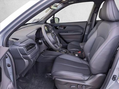 Used 2025 Subaru Forester Limited w/ Popular Package #2 image 11