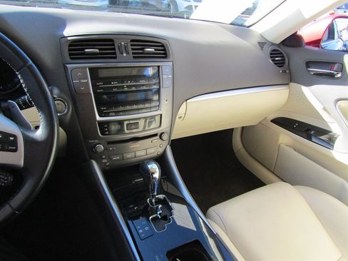 Used 2011 Lexus IS 250 image 10