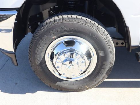 New 2026 RAM 3500 Tradesman image 17