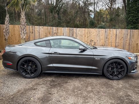 Used 2017 Ford Mustang GT Premium w/ GT Performance Package image 17