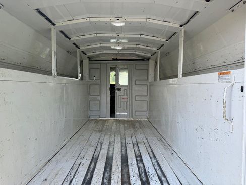 Used 2020 Chevrolet Express 3500 w/ Power Convenience Package RWD image 31